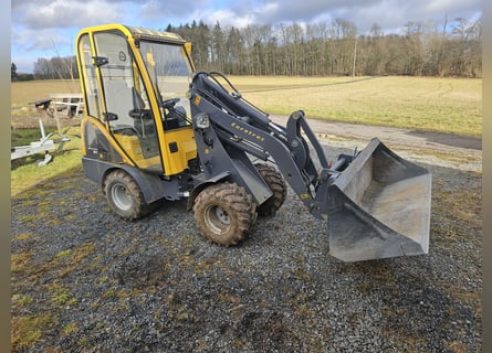 Eurotrac W11 mit Kabine, Heizung und Radio