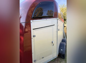 Böckmann Champion R Pferdeanhänger – Baujahr 2021 – EZ 2022 – 