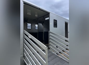 MAN TGL Tagesturniertransporter 4 Pferde 