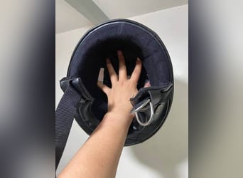 Classic Riding Helmet – Lightweight & Secure